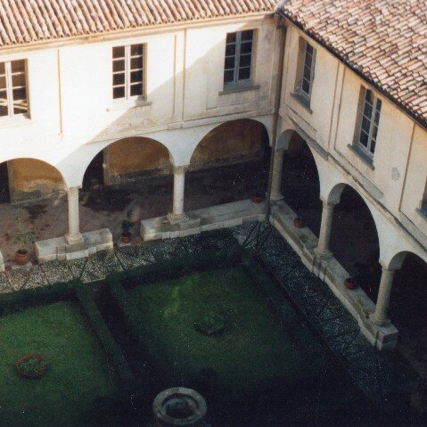 Chiostro originale Castello degli Angeli Chiostro originale Castello degli Angeli